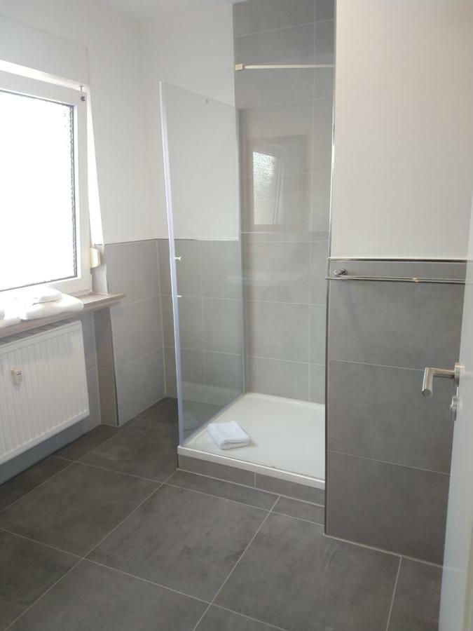 Hotel Am Stadion Vanino Cucina Italian บีเลอเฟล์ด ภายนอก รูปภาพ